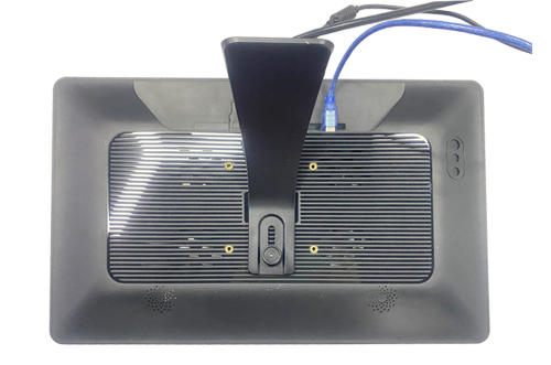 15.6-inch monitor machine